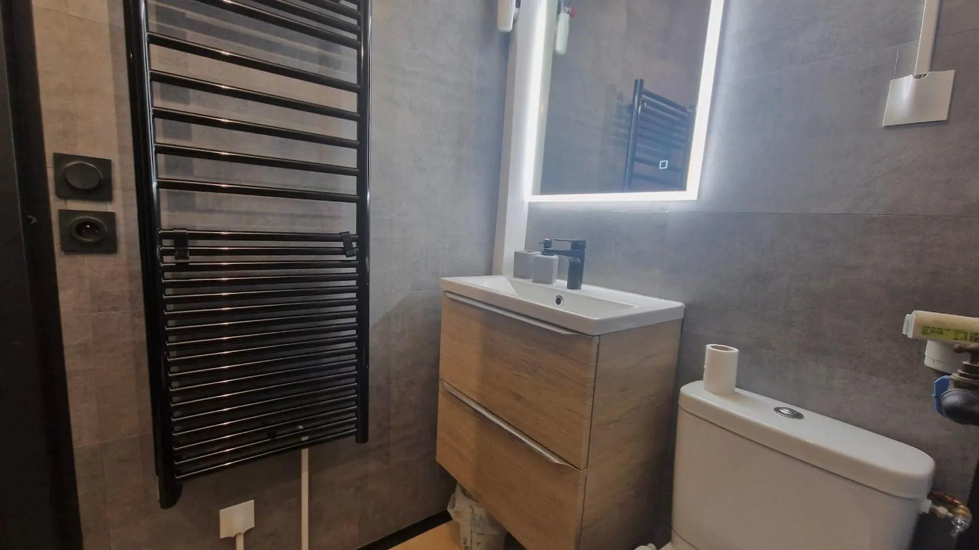 Apartment #Hb The Studious Europole Gem Tram Grenoble France